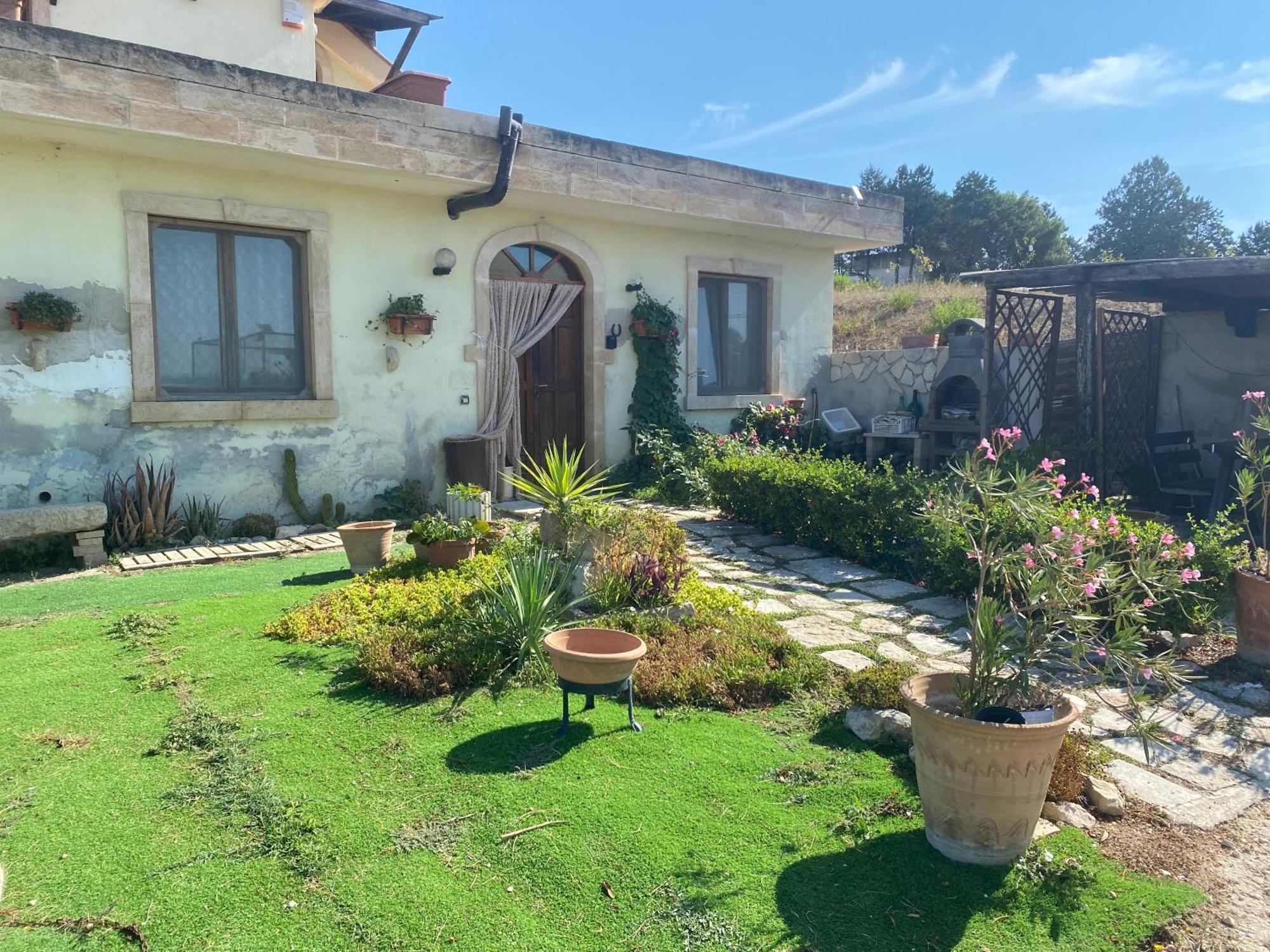 Villa Radiosa Gravina in Puglia Exterior foto